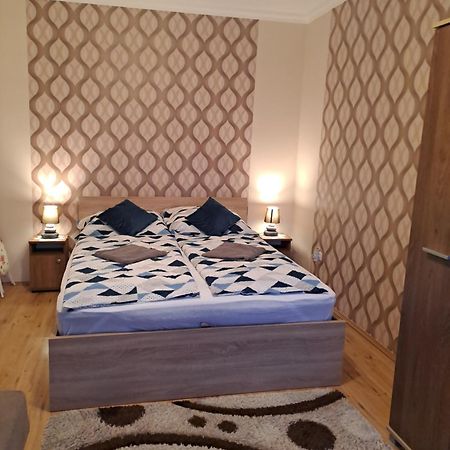 Katalin Apartman Hajdúszoboszló Dış mekan fotoğraf